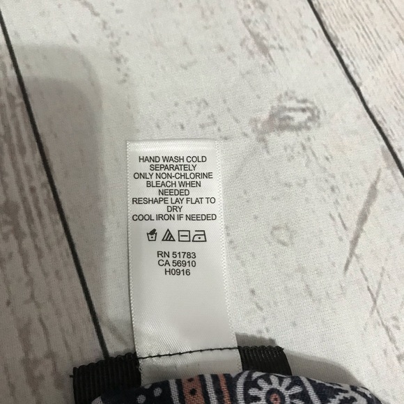 Maurices infinity scarf - Picture 6 of 8